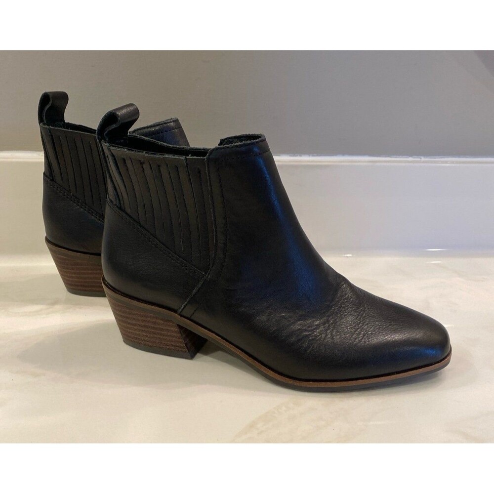 Lucky Brand Ankle Booties Black Leather Upper Size 6 Chelsea Style Boots Stylish